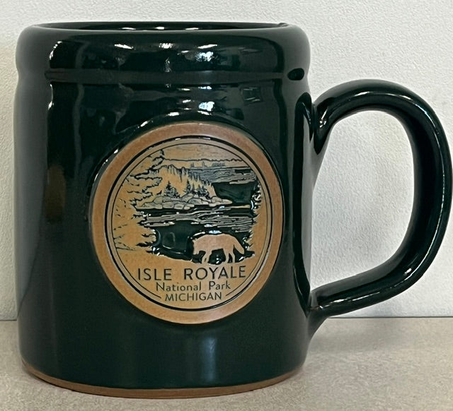 1452 Isle Royale Wolf Mug, Hunter Green