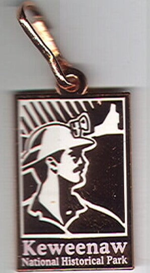 1027 Keweenaw NHP Zipper Pull